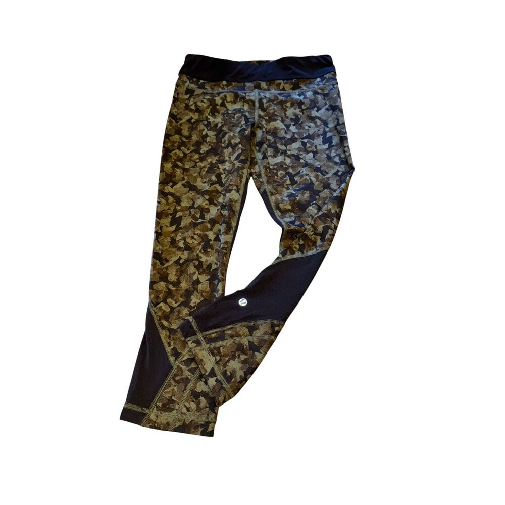 Lululemon Camo Print Capri Leggings Size Small - Picture 5 of 10